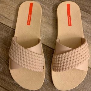 Ipanema Slide on Sandals Size 7